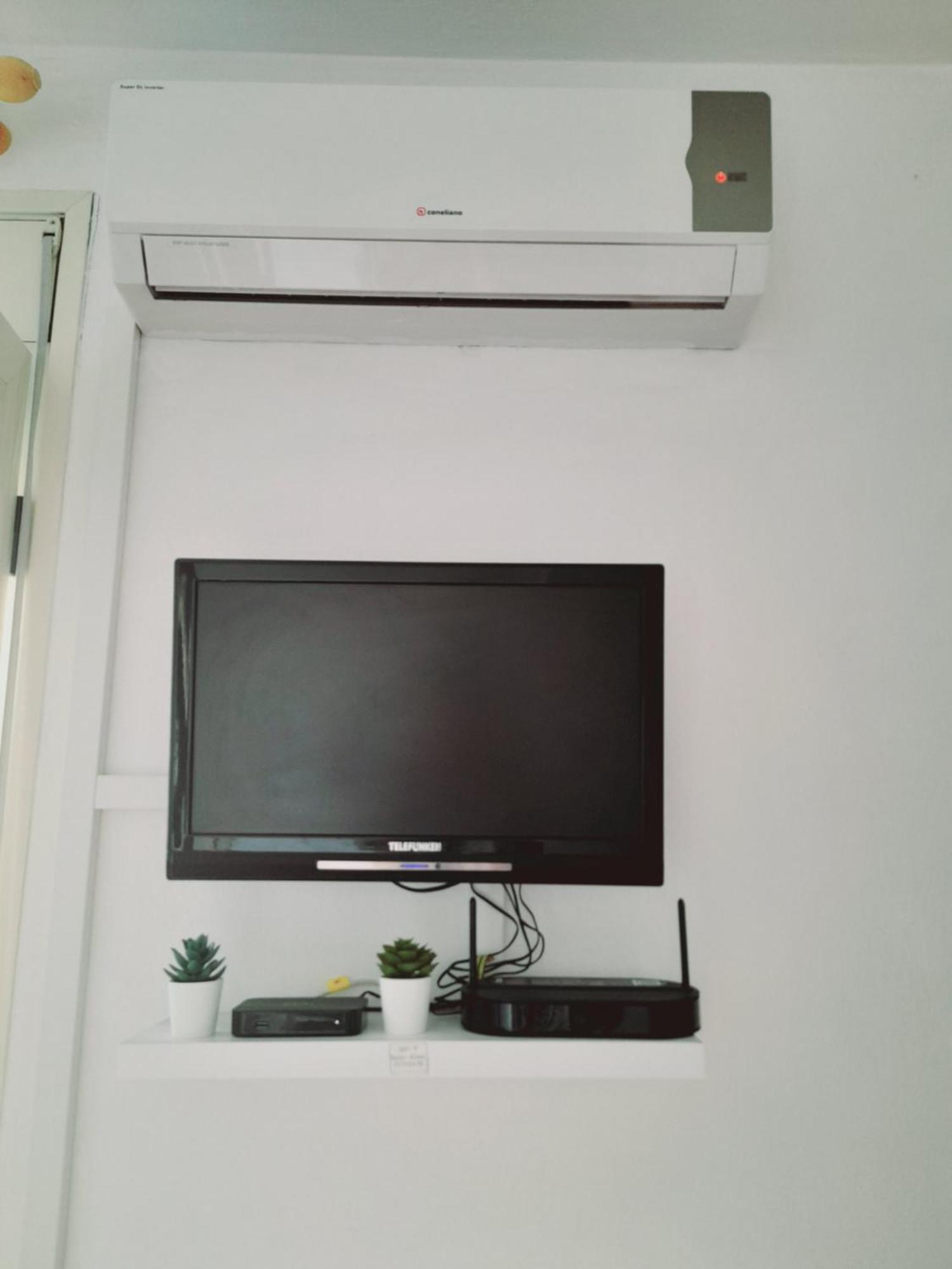 Seaside Deluxe Apartment Dıraç Dış mekan fotoğraf